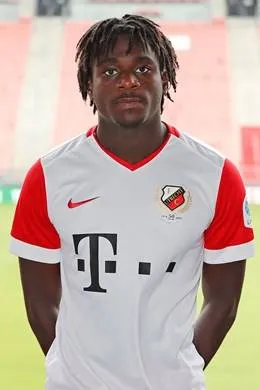 Christopher·Mamengi logo