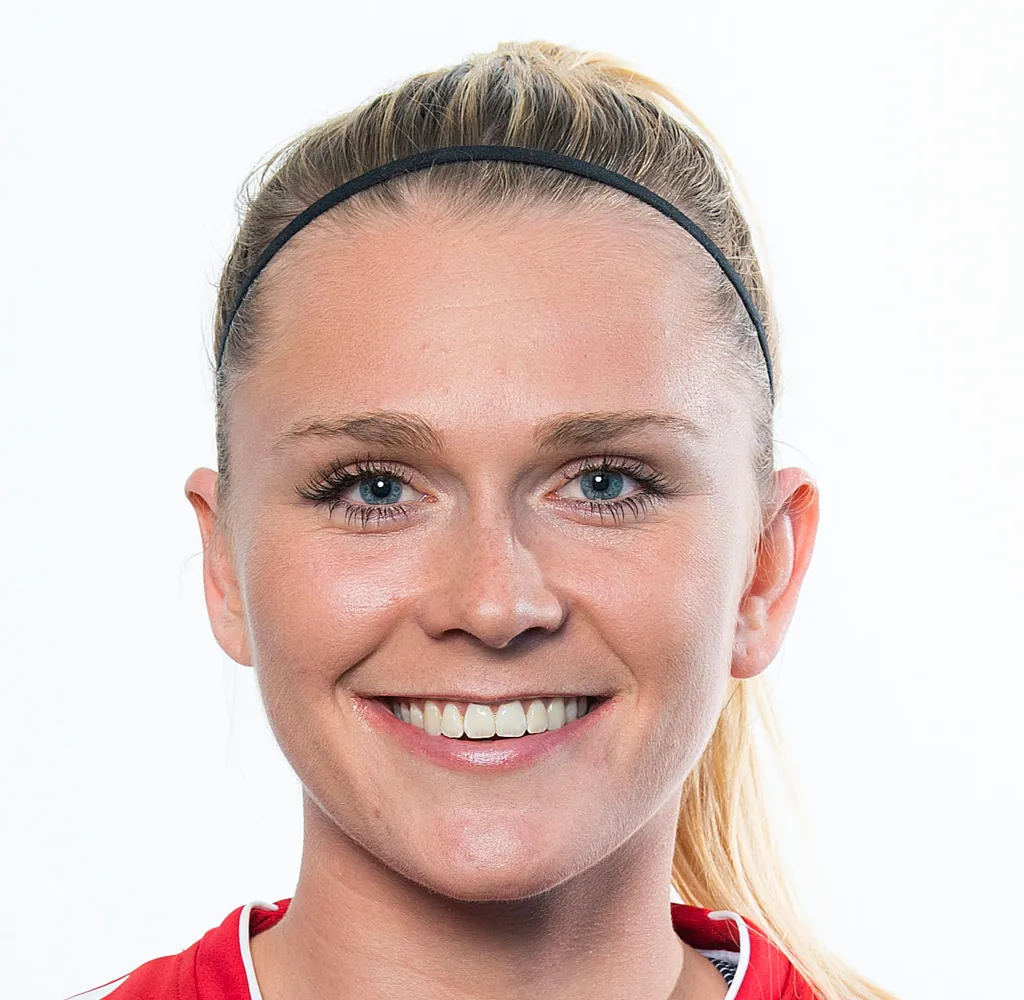 Amalie Thestrup photo 