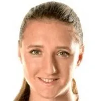 Lara·Prasnikar portrait